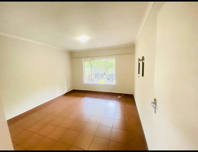 2 BEDROOM APARTMENT FOR SALE IN NEW REDRUTH